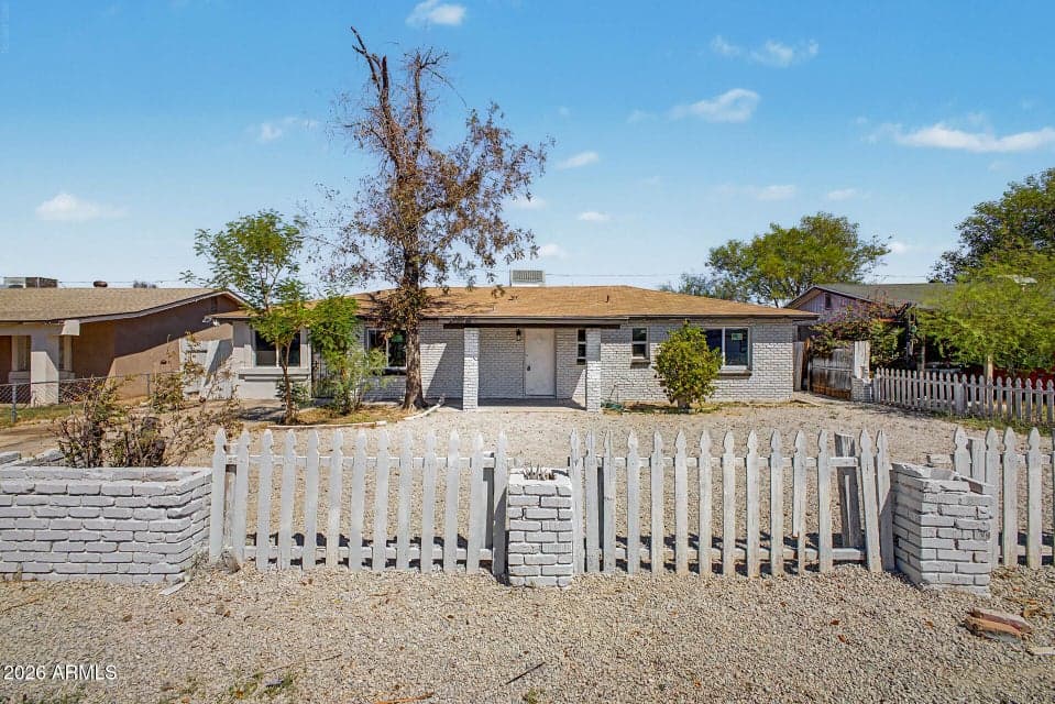 3406 W GLENROSA Avenue, Phoenix, AZ 85017 — photo 1 of 32