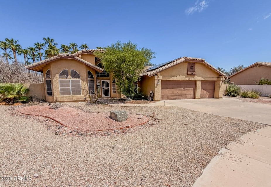 17898 W CACTUS FLOWER Drive, Goodyear, AZ 85338 — photo 1 of 32