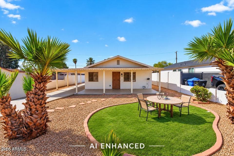2925 W Palm Lane, Phoenix, AZ 85009 — photo 1 of 25