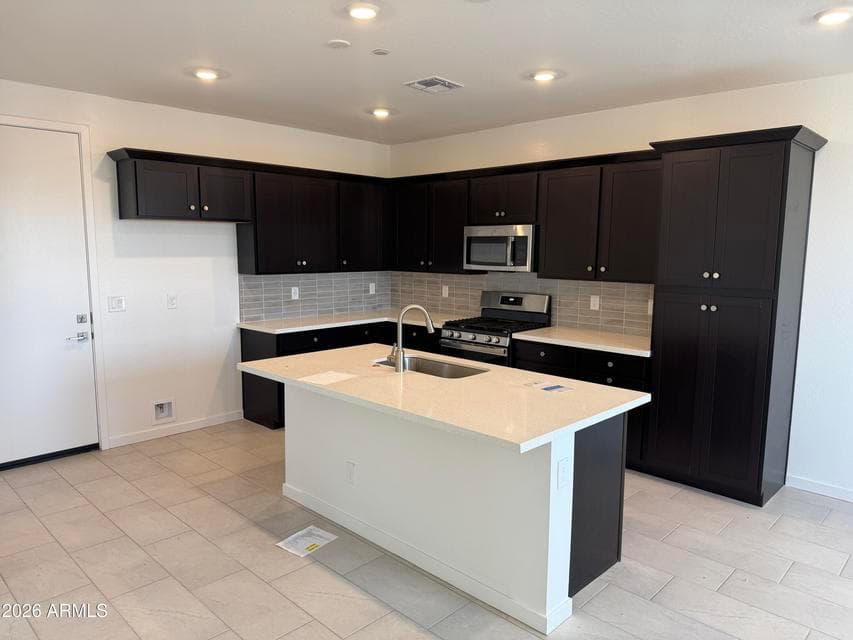 2265 S Falcon Drive, Gilbert, AZ 85295 — photo 1 of 7