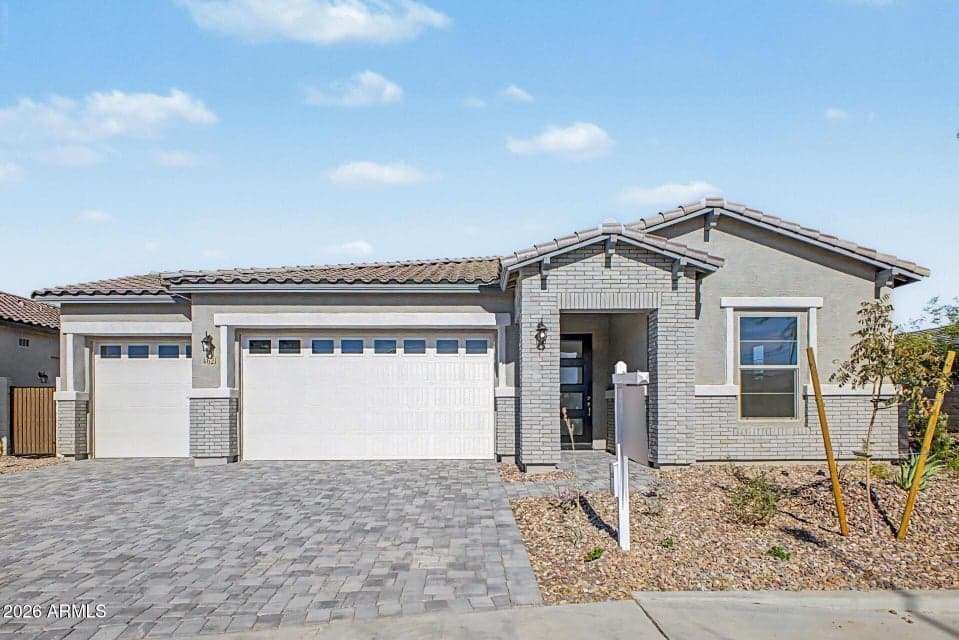 4621 S 119TH Drive, Avondale, AZ 85323 — photo 1 of 38
