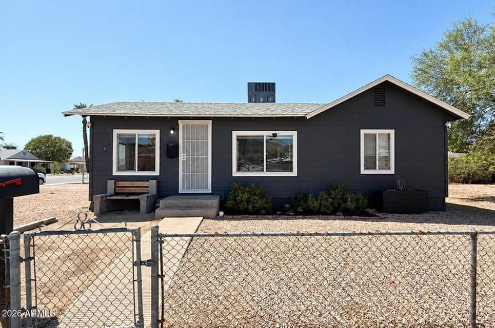 17 E TOWNLEY Avenue, Phoenix, AZ 85020 — photo 1 of 11