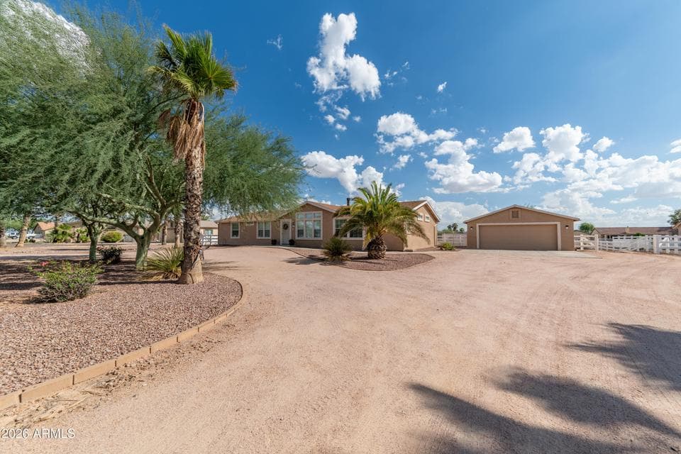 10037 E TWIN SPURS Lane, Florence, AZ 85132 — photo 1 of 48