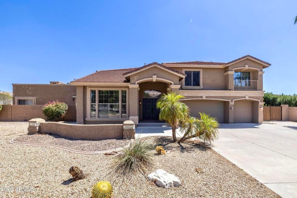 2315 N AVOCA Street N, Mesa, AZ 85207 — photo 1 of 68