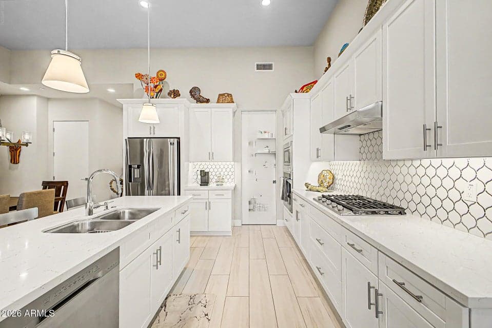 9850 E MCDOWELL MOUNTAIN RANC Road N 1023, Scottsdale, AZ 85260 — photo 1 of 37