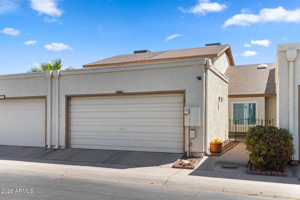 13223 N 25TH Drive, Phoenix, AZ 85029 — photo 1 of 44