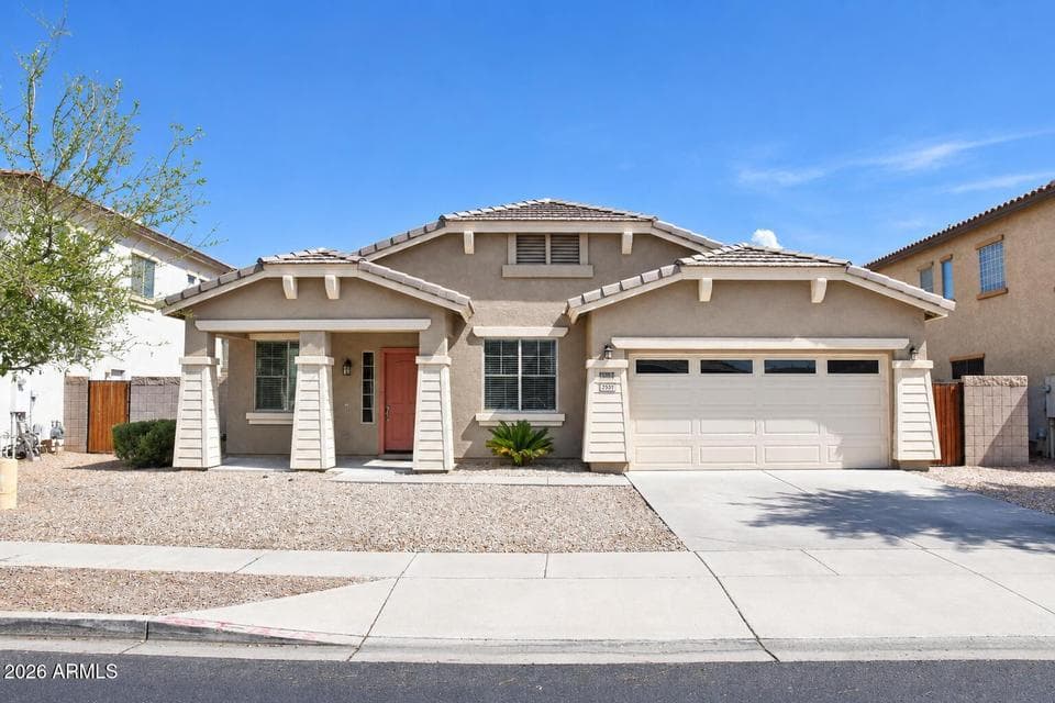 8787 W GARDENIA Avenue, Glendale, AZ 85305 — photo 1 of 25