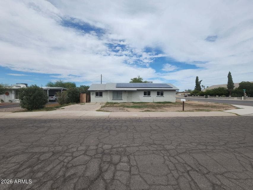 630 E MELROSE Drive, Casa Grande, AZ 85122 — photo 1 of 17