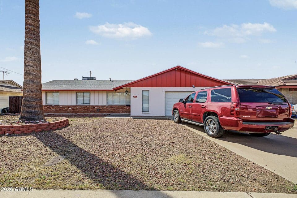 4121 W PUGET Avenue, Phoenix, AZ 85051 — photo 1 of 31