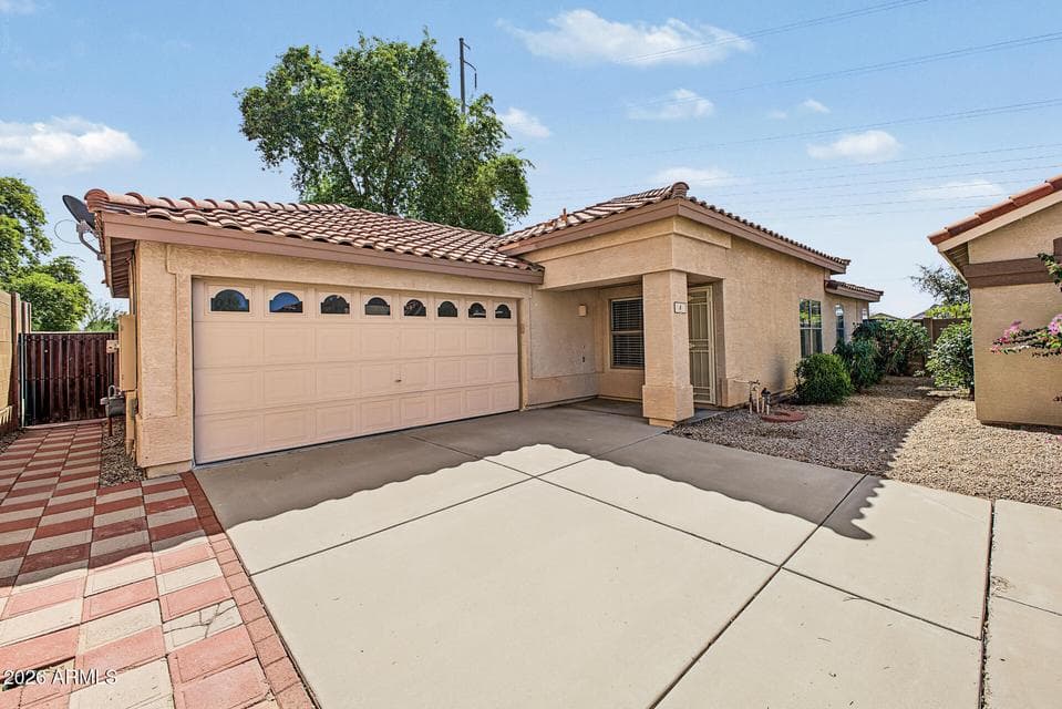 18611 N 22ND Street 6, Phoenix, AZ 85024 — photo 1 of 28