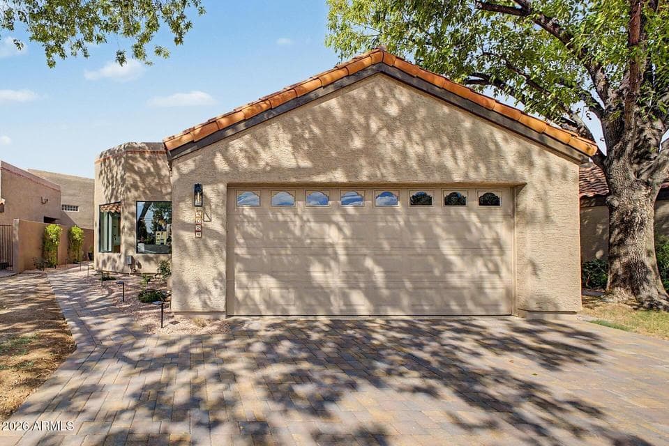 4024 E PARADISE Drive, Phoenix, AZ 85028 — photo 1 of 37