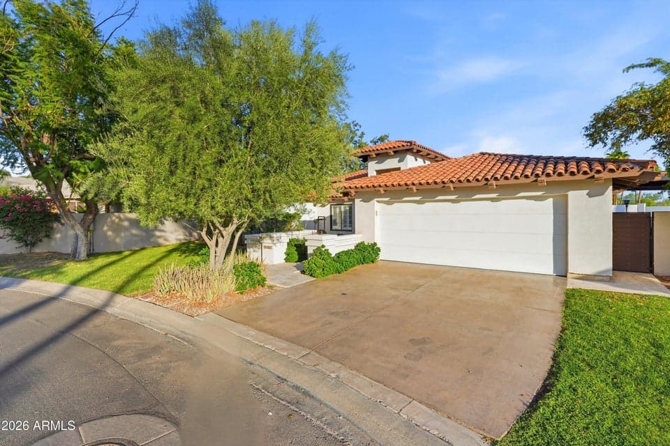 3187 E BERRIDGE Lane, Phoenix, AZ 85016 — photo 1 of 45