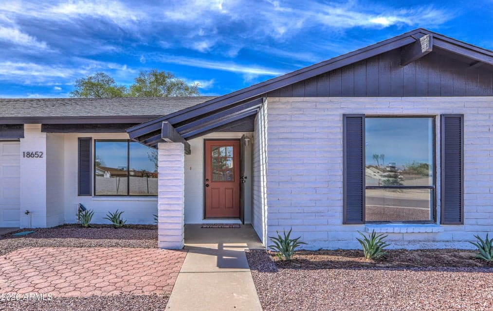 18652 N 12TH Avenue, Phoenix, AZ 85027 — photo 1 of 36