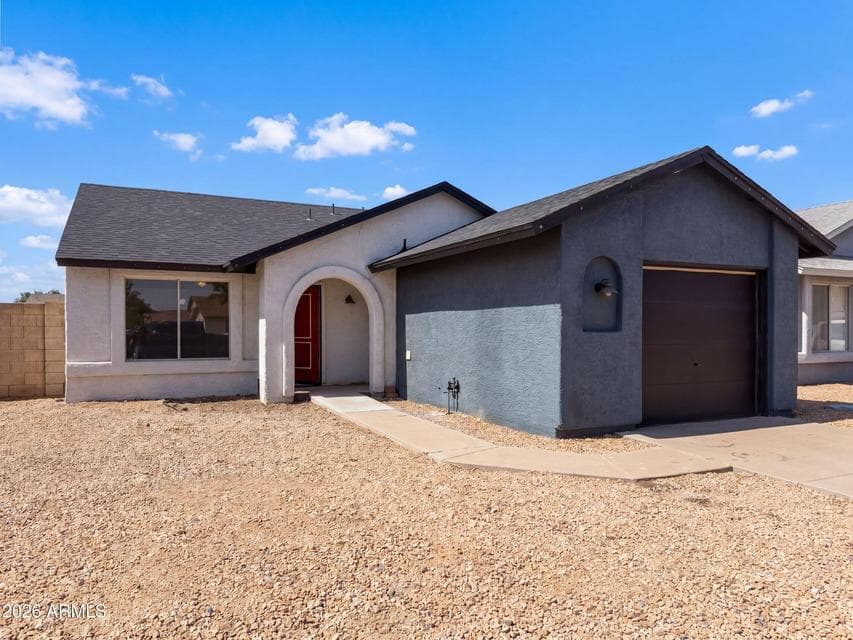 20226 N 32ND Lane, Phoenix, AZ 85027 — photo 1 of 18