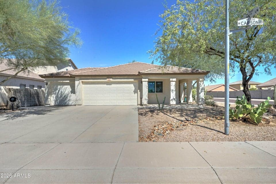 2530 W CARSON Road, Phoenix, AZ 85041 — photo 1 of 33
