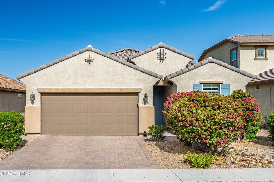 3710 E BRANHAM Lane, Phoenix, AZ 85042 — photo 1 of 41