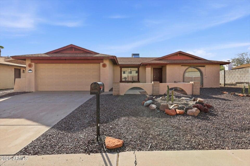 15622 N 29TH Avenue, Phoenix, AZ 85053 — photo 1 of 26