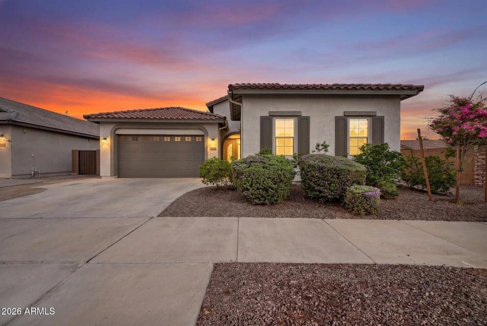 21799 S 213TH Place, Queen Creek, AZ 85142 — photo 1 of 48