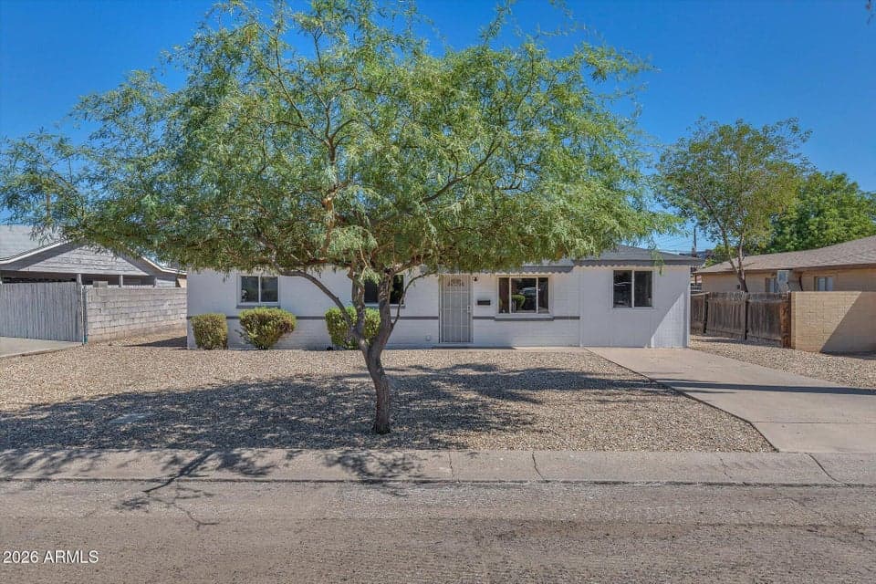 5517 N 29th Avenue, Phoenix, AZ 85017 — photo 1 of 22