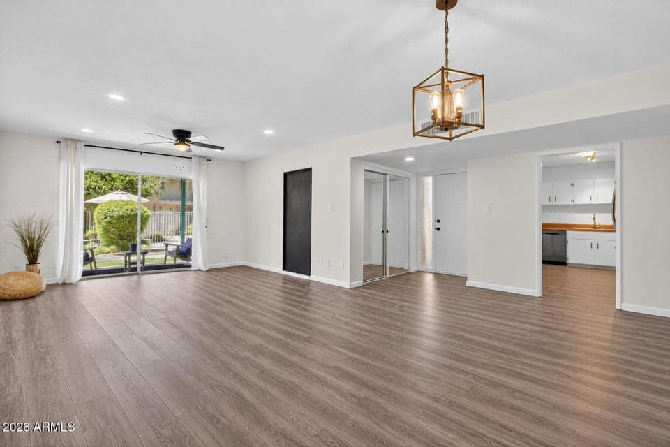 3655 N 5TH Avenue 105, Phoenix, AZ 85013 — photo 1 of 20