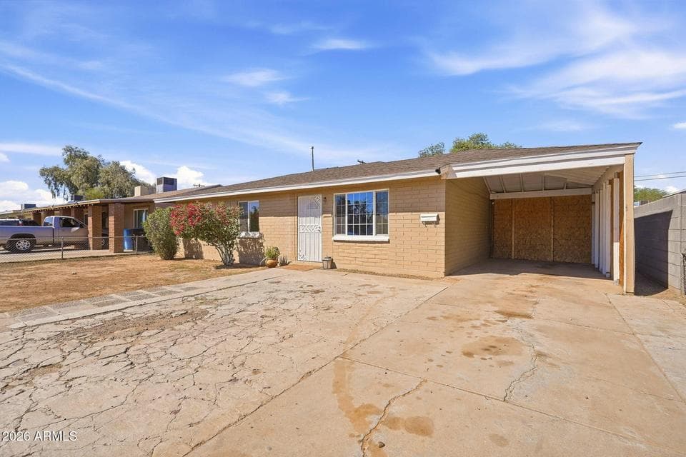 3806 W SHERIDAN Street, Phoenix, AZ 85009 — photo 1 of 23