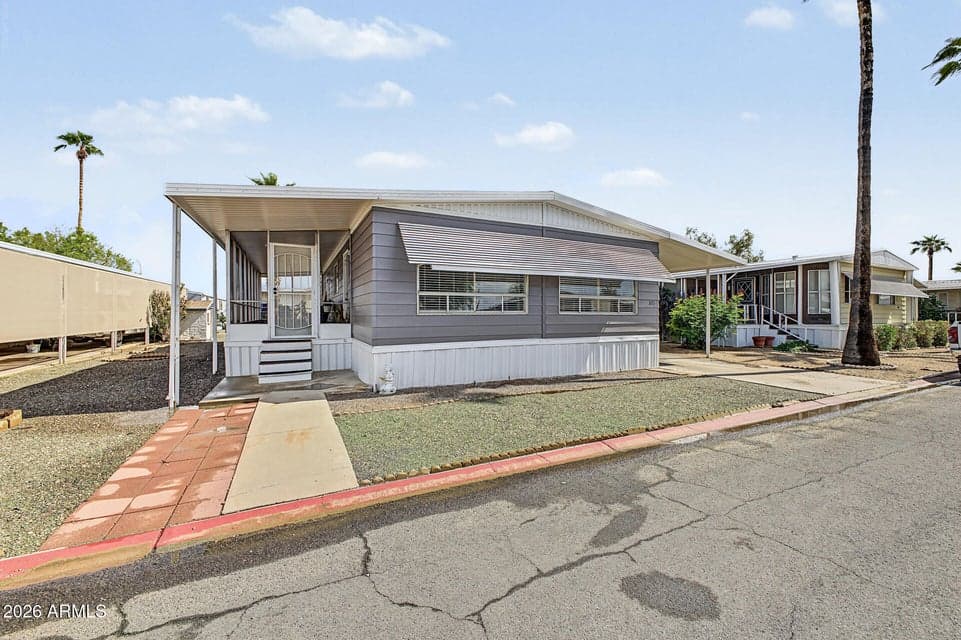 2650 W UNION HILLS Drive 320, Phoenix, AZ 85027 — photo 1 of 31