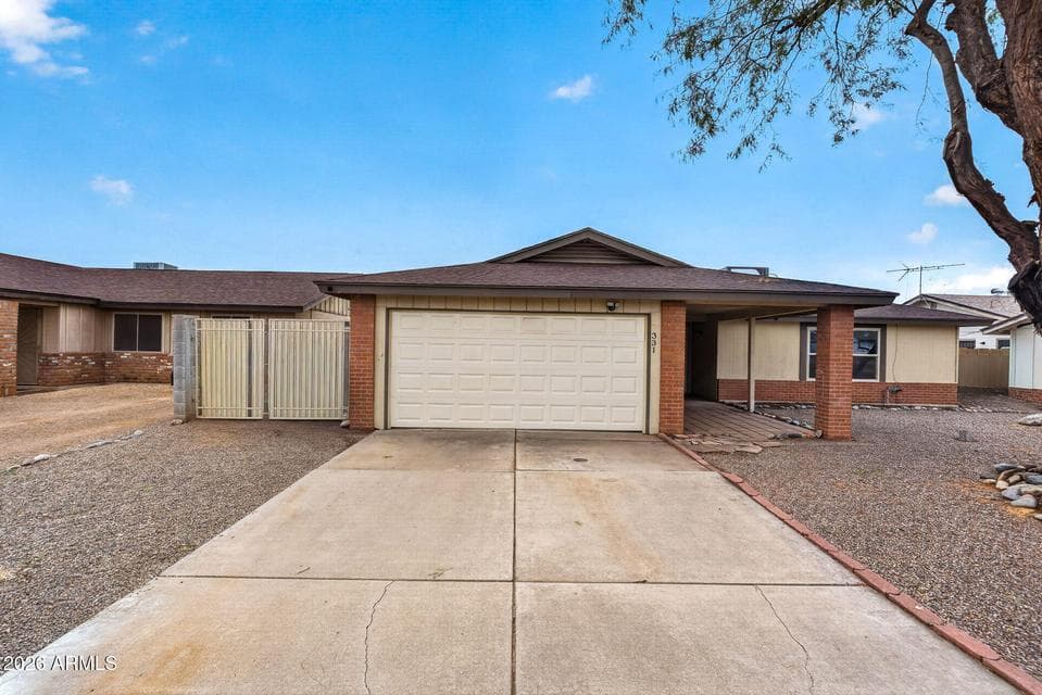 331 W TOPEKA Drive, Phoenix, AZ 85027 — photo 1 of 47