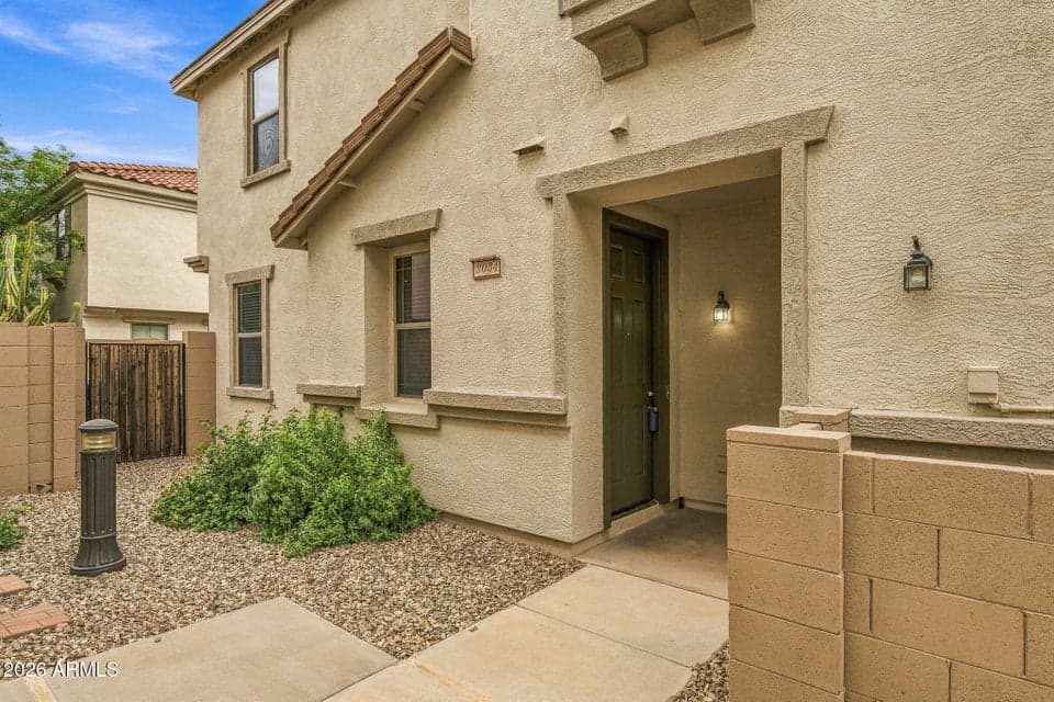 3034 E DONNER Drive, Phoenix, AZ 85042 — photo 1 of 43