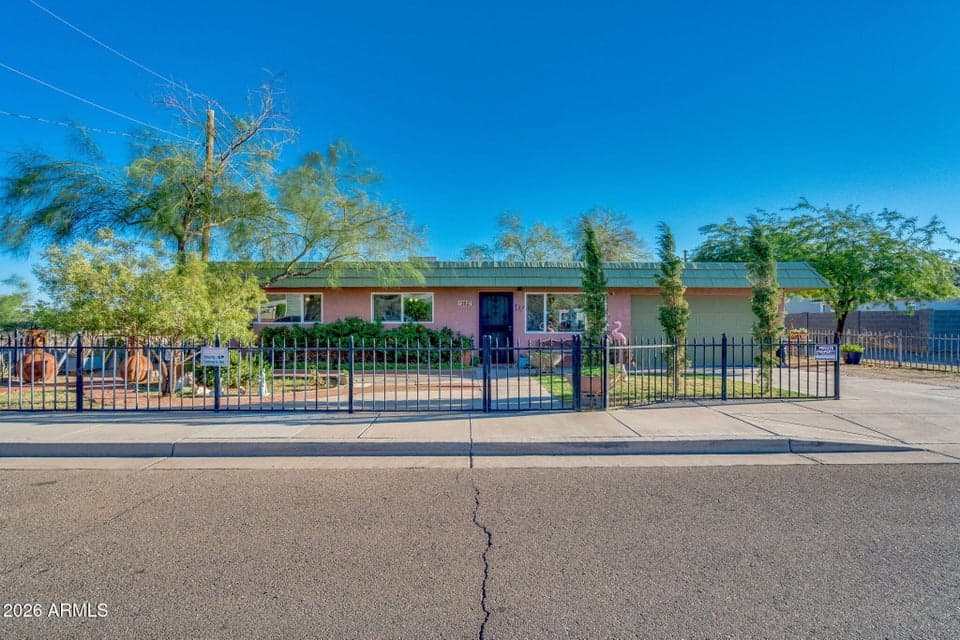 2827 W FOOTHILL Drive, Phoenix, AZ 85027 — photo 1 of 13