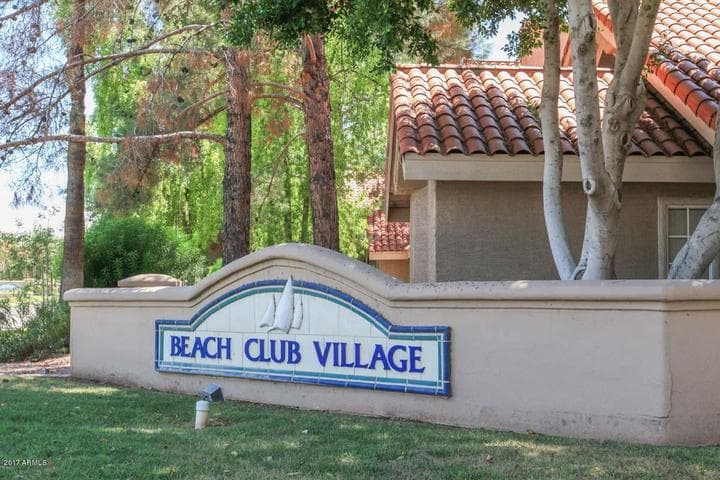 1633 E LAKESIDE Drive #129, Gilbert, AZ