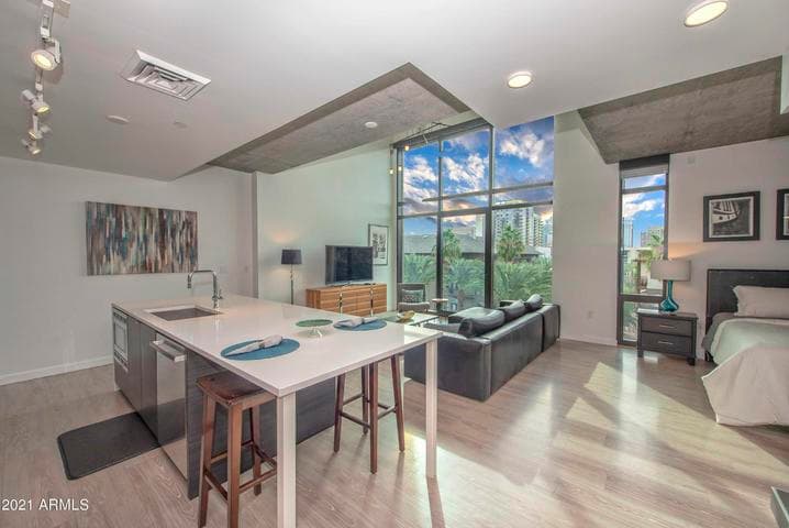 100 W Portland Street #504, Phoenix, AZ