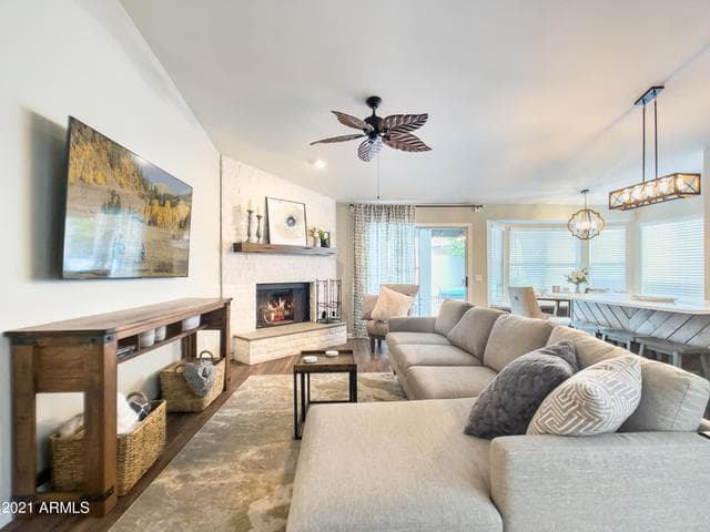1218 E Seahorse Lane, Gilbert, AZ