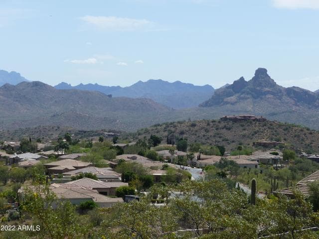 11416 N CRESTVIEW Drive #4, Fountain Hills, AZ