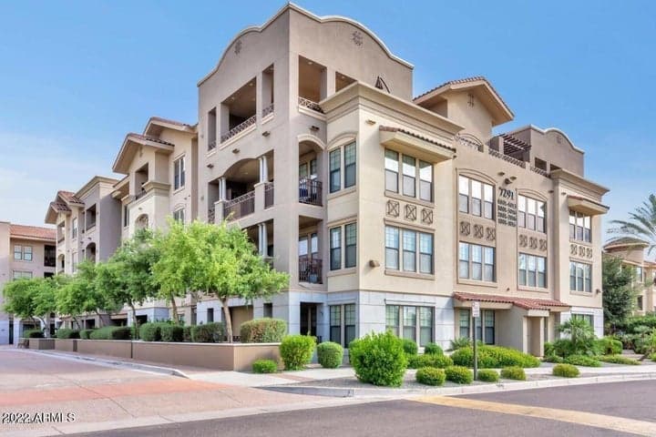 7291 N SCOTTSDALE Road #1016, Paradise Valley, AZ