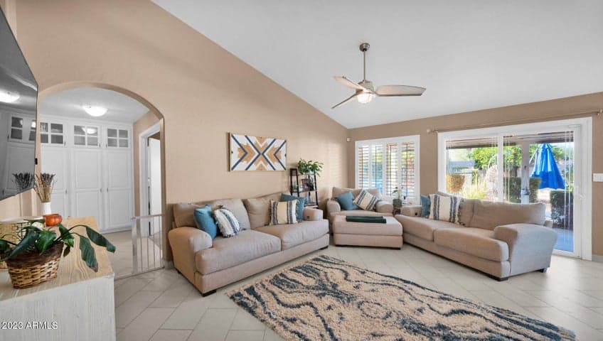 18240 N 45th Street, Phoenix, AZ