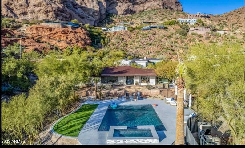 5222 N SADDLE ROCK Drive, Phoenix, AZ