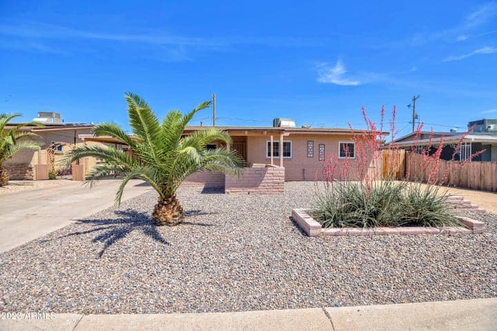 842 W FAIRMOUNT Avenue, Phoenix, AZ