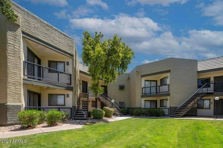 1440 S Val Vista Drive #2S, Mesa, AZ