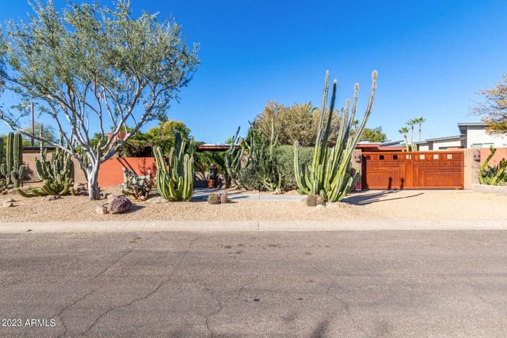 5018 N 71st Place, Paradise Valley, AZ