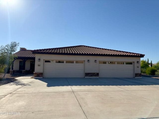 5900 S GILBERT Road, Chandler, AZ