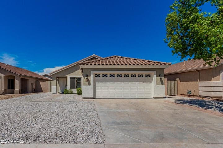 3064 E MILLBRAE Lane, Gilbert, AZ