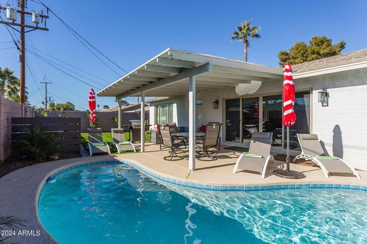 7531 E CAMBRIDGE Avenue, Scottsdale, AZ