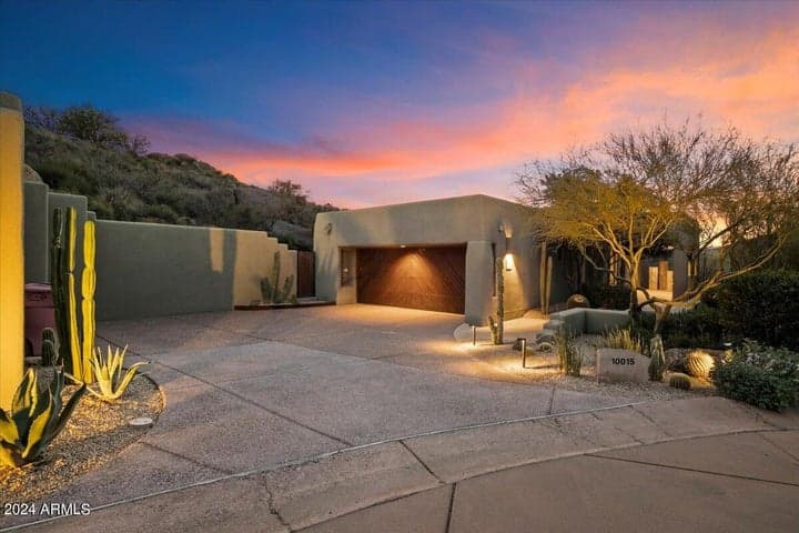 10015 E Graythorn Drive, Scottsdale, AZ