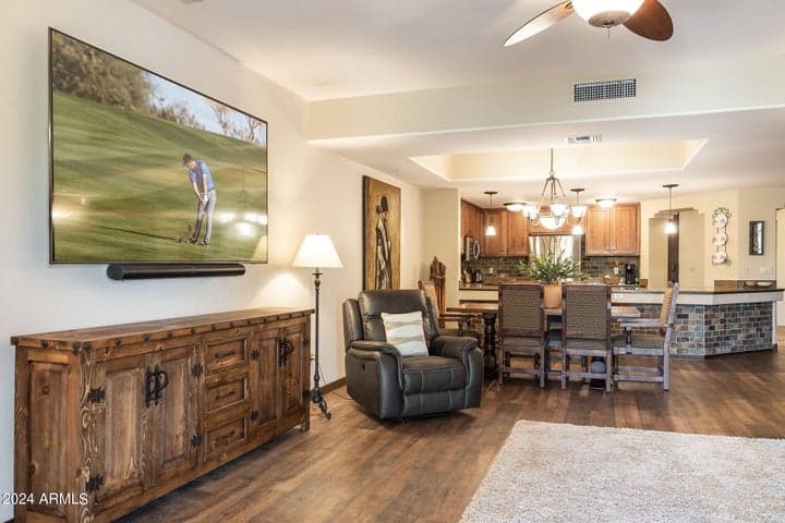 36601 N MULE TRAIN Road #A5, Carefree, AZ