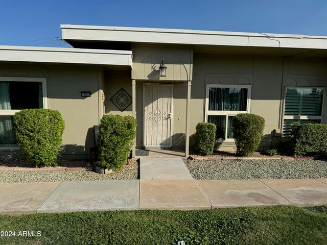 10038 W LANCASTER Drive, Sun City, AZ