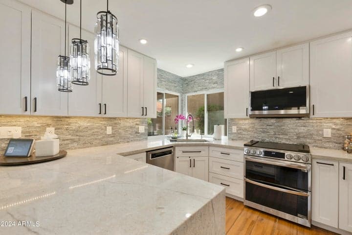 10065 E MISSION Lane, Scottsdale, AZ