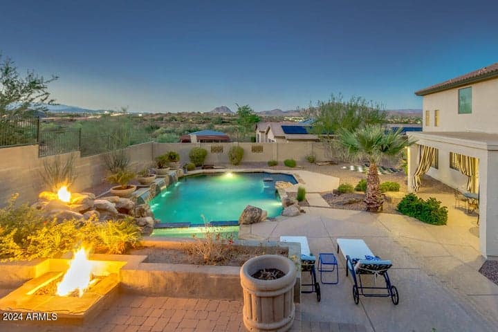 3749 W WHITEHAWK Court, Phoenix, AZ