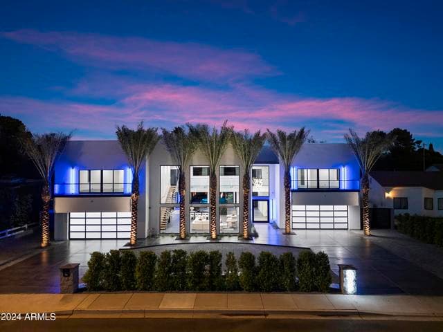8037 N 7th Avenue, Phoenix, AZ