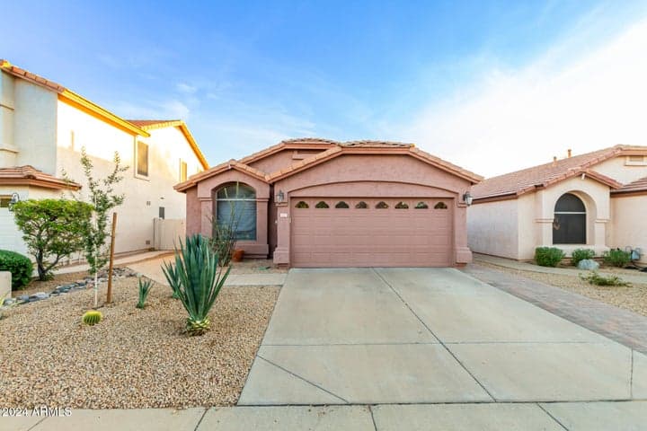 4847 E ABRAHAM Lane, Phoenix, AZ