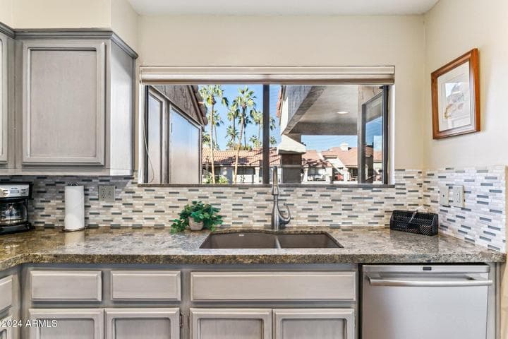9707 E MOUNTAIN VIEW Road #2440, Scottsdale, AZ